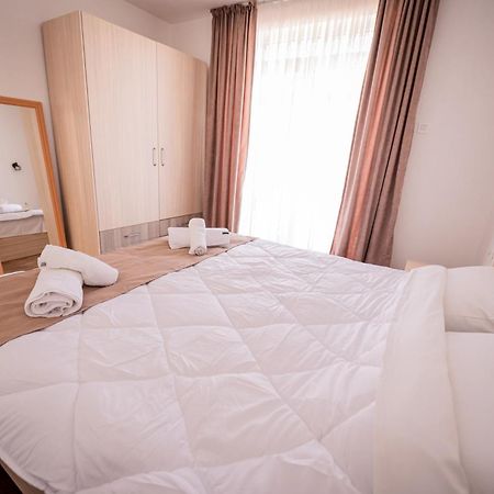 Guest House La Baja オフリド エクステリア 写真